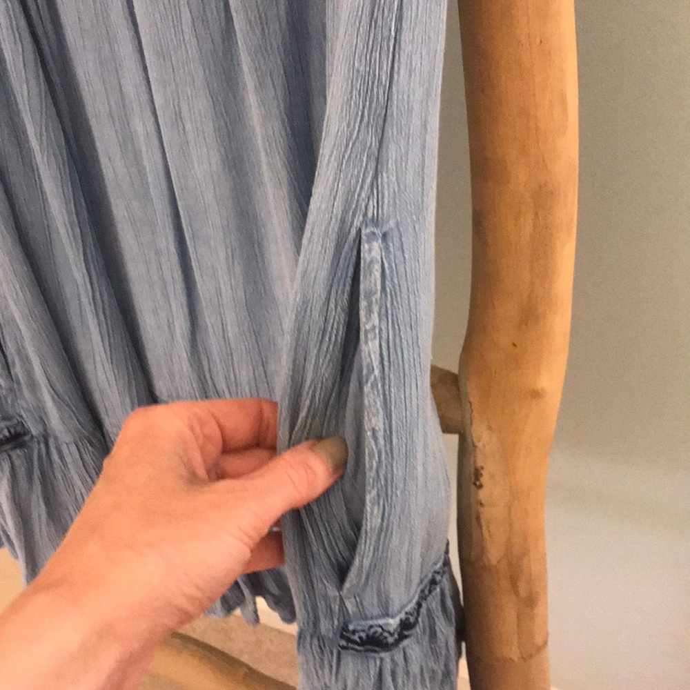 Dress - Picture 7 of 7